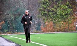 Süper Lig'in profesör hakemi, öğrencilerini spora yönlendiriyor