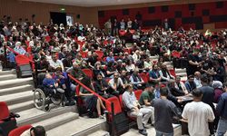 26. Uluslararası Altın Safran Belgesel Film Festivali'nde yönetmen Demirkubuz sinemaseverlerle buluştu