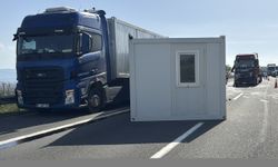 Anadolu Otoyolu'nun Bolu kesimindeki zincirleme kaza ulaşımın aksamasına yol açtı