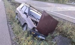 Boyabat'ta su kanalına devrilen otomobilin sürücüsü yaralandı