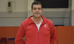 Down sendromlu milli basketbolcunun hayali antrenörü ile aynı takımda görev almak