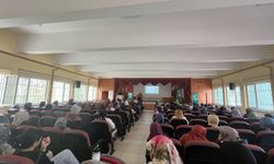 Düzce Yeşilay Şubesi anneleri bağımlılık konusunda bilgilendirdi