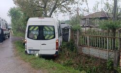 Düzce'de kaza yapan işçi servisindeki 8 kişi yaralandı