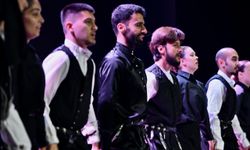 Düzce'de üniversite öğrencilerinden "Kültürlerin Işığında Dans" etkinliği