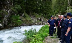 GÜNCELLEME- Trabzon'da dereye düşen 9 yaşındaki çocuğu arama çalışmaları devam ediyor