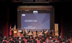 İstanbul Ticaret Üniversitesi'nde 3. Ekonomi Zirvesi düzenlendi