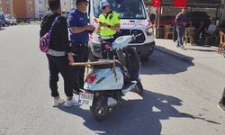Karabük'te motosikletin yayaya çarpması sonucu 2 kişi yaralandı