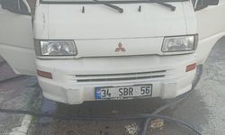 Karabük'te park halindeki panelvanda çıkan yangın söndürüldü