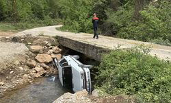 Karabük'te tıra çarpan otomobildeki 4 kişi yaralandı