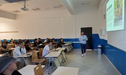 Kastamonu'da üniversite öğrencilerine triatlon tanıtıldı