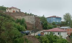 Samsun'da toprak kayması sonucu istinat duvarı çöktü