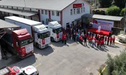Suriye’ye 3 tır insani yardım malzemesi gitti