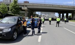 Trabzon'da sürücülere "Fermuar Sistemiyle Yaşama Yol Ver" kampanyası tanıtıldı