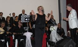 GÖNÜLDEN DİLE KONSERİ İLGİ GÖRDÜ