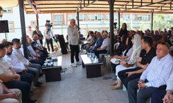 MEZARLIKLAR DOLUP TAŞTI, DUALAR EDİLDİ...