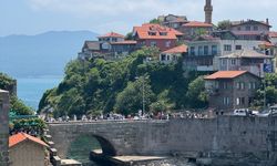 Amasra, bayram tatilinde nüfusunun 10 katı misafir ağırlıyor