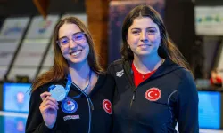 Artistik yüzmede tarihi başarı