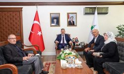 Artvin Valisi Ergün şehit ailesi ile bir araya geldi