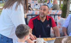 Düzce'de çocuklar babaları için pasta yaptı
