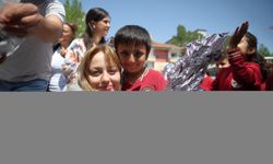 Gönüllüler "Dilek Balonu Projesi" ile çocukların hayallerini gerçekleştiriyor