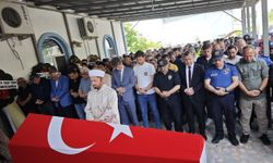 Kalp krizi sonucu vefat eden polis memuru toprağa verildi