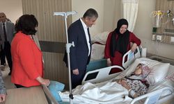 Karabük Valisi Yavuz'dan hastalara ve huzurevindeki yaşlılara bayram ziyareti