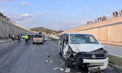 Kastamonu'da üç aracın karıştığı trafik kazasında 9 kişi yaralandı