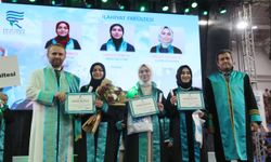 Recep Tayyip Erdoğan Üniversitesinde mezuniyet töreni düzenlendi
