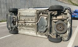 Tokat'ta devrilen otomobildeki 4 kişi yaralandı