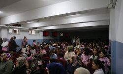 Tokat'ta veliler çocuklarının eğitim gördüğü okulda bilgi yarışmasına katıldı