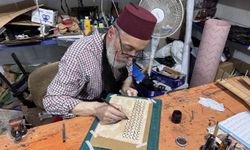 HASTALIĞINI HAT SANATIYLA YENİYOR...