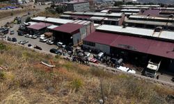 Giresun'da devrilen otomobilin sürücüsü yaralandı