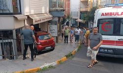 Giresun'da kontrolden çıkan otomobilin girdiği iş yerinde hasar oluştu