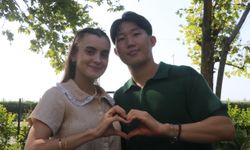 Güney Koreli damat ile Rizeli gelin toplantıda tanıştılar, horon ile nişanlandılar