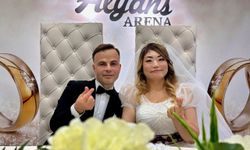 Japon gelin ile Türk damat Düzce'de Türk usulüne uygun düğün yaptı