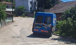 Karabük'te bahçeye giren panelvandaki 2 kişi yaralandı