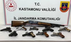 Kastamonu'da evinde 10 silah bulunan kişi gözaltına alındı