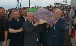 Mülkiye Müfettişi Savaş Konak'ın annesi son yolculuğuna uğurlandı