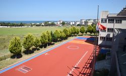 OMÜ Vakfı Koleji spor alanlarını yeniledi