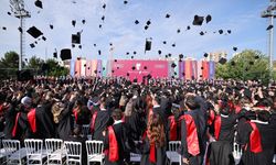 Özyeğin Üniversitesi 14. mezuniyet törenini gerçekleştirdi