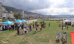 Rize'de "Koruyucu Aile Şenliği" düzenlendi