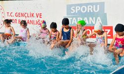 Salıpazarı'nda yüzme kurslarına yoğun talep
