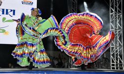 Samsun'da 35. Uluslararası Halk Oyunları Festivali başladı
