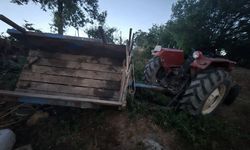 Samsun'da devrilen traktörün sürücüsü yaralandı