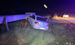 Samsun'da su kanalının beton deposuna çarpan otomobil sürücüsü yaralandı