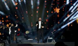 Şarkıcı Serkan Kaya "Trabzon Kültür Yolu Festivali"nde konser verdi
