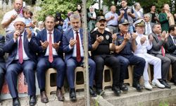 Trabzon ve çevre illerde 15 Temmuz şehitleri mezarları başında anıldı
