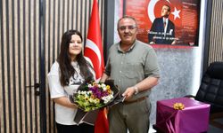 Vezirköprü'de LGS sınavında tam puan alan Karakuş'tan Kaymakam Kaya'ya ziyaret