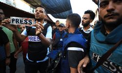 GAZETECİLER İSRAİL’İ KINAYACAK