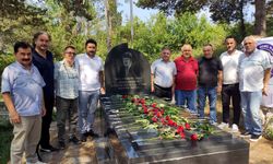 ŞEMSİ DENİZER, KABRİ BAŞINDA ANILDI